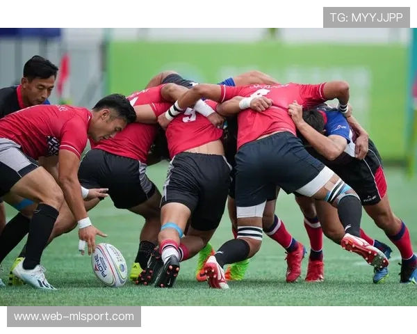 黑衫军七人制橄榄球防守表现坚如磐石,黑人橄榄球运动员