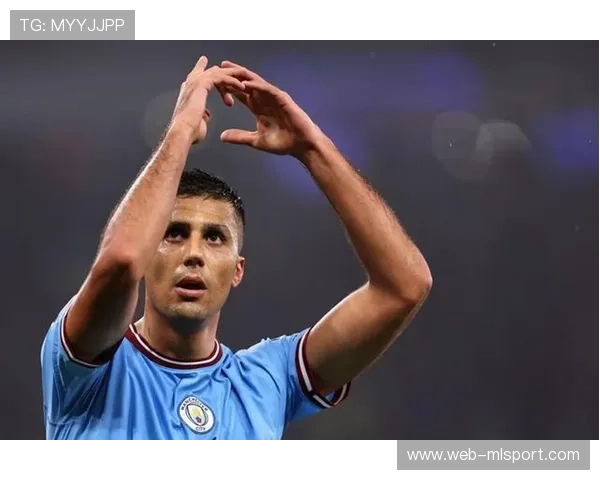 罗德里状态恢复，曼城期待其主导对战利物浦的中场，曼城后腰罗德里戈