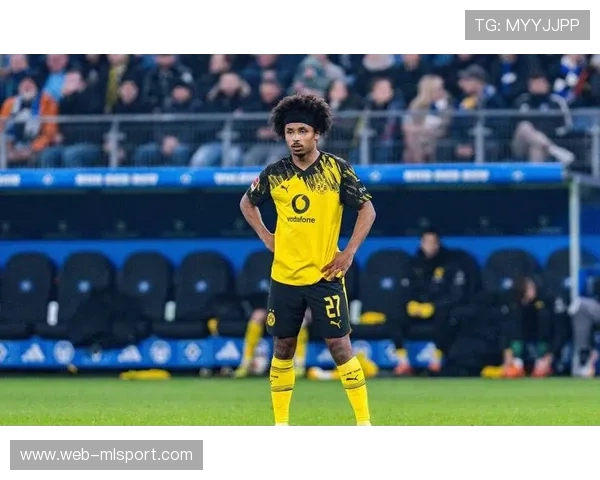 曼联锋线新星闪耀，球队战术配合日益默契