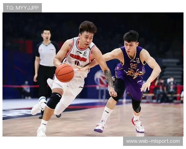篮球队只剩四人仍拒绝弃权，用“4打5”打完整节还赢了3分