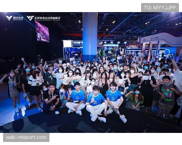 [战队名]粉丝见面会：全球巡回，感谢每一个支持我们的人