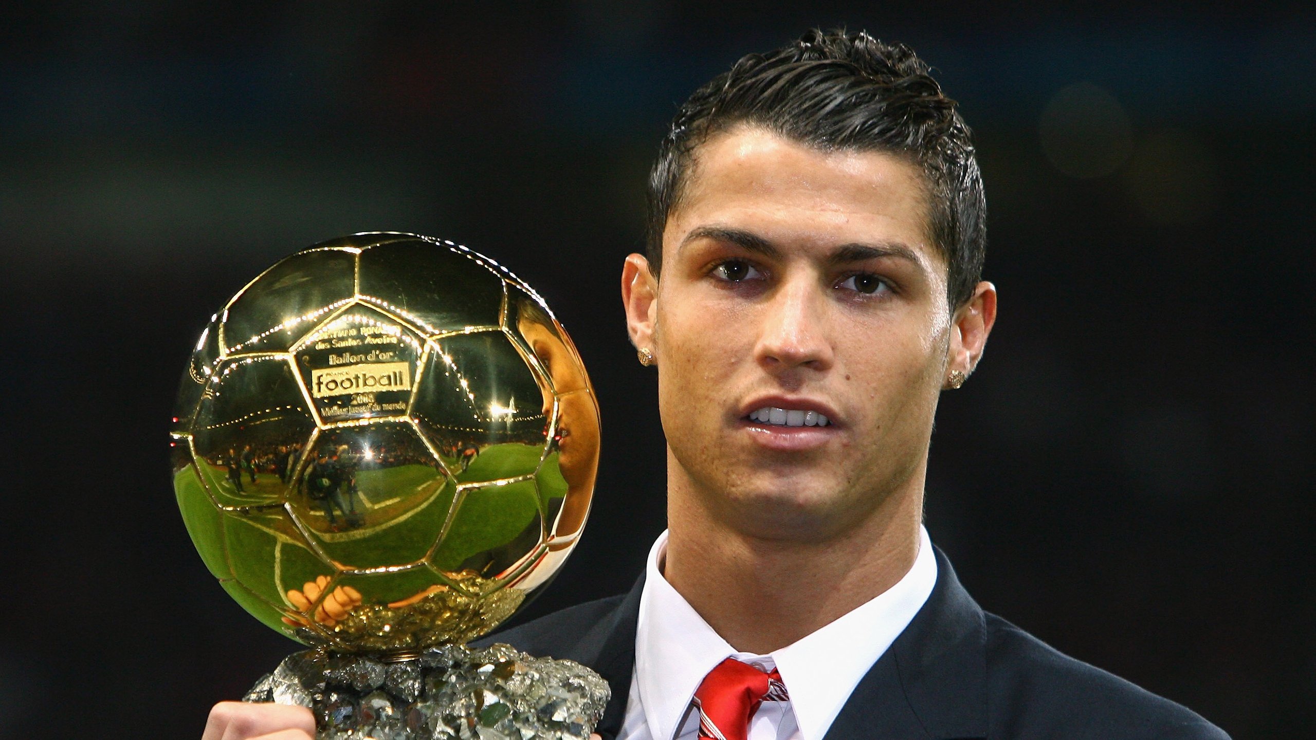 18岁法国天才锋线成转会市场香饽饽，六大豪门争抢，法国天才zywoo