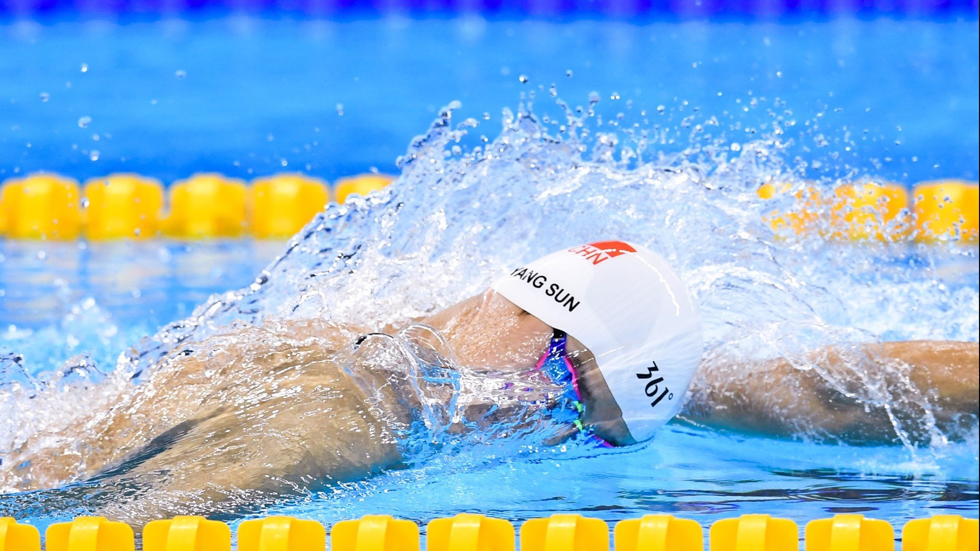 BLG黑马操作翻盘演绎巅峰，黑马0攻